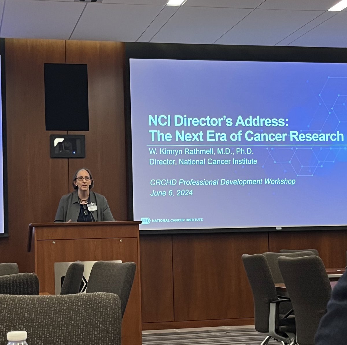JcvasqV's tweet image. Amazing introductory talk by NCI director Dr. Rathmell at the Professional Development Workshop! @theNCI @NCICRCHD @YaleCancer @YalePediatrics