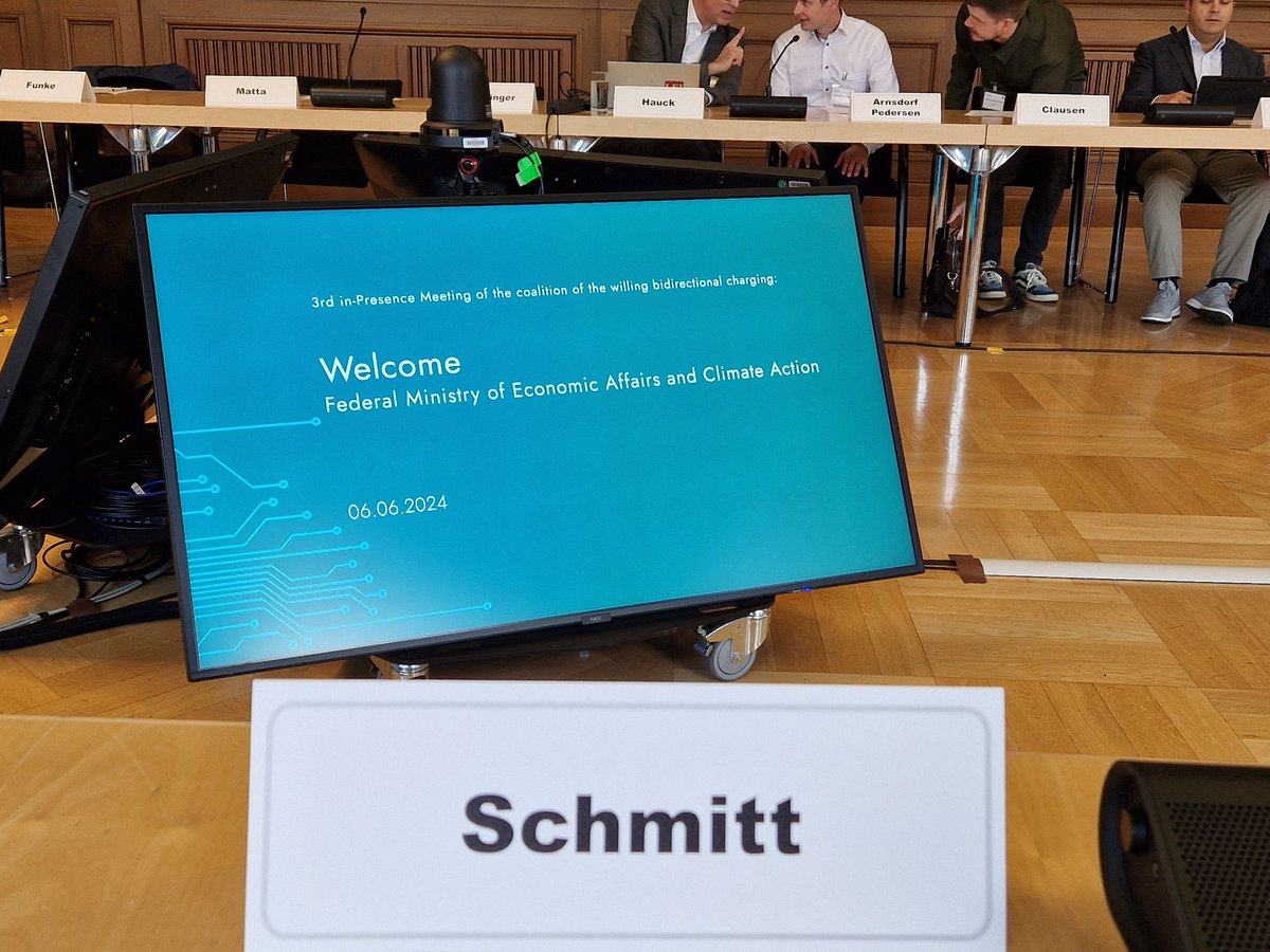 laurentschmitt's tweet photo. Once again interesting exchanges today at the #V2X coalition meeting in Berlin. Great to see data interoperability is aligning from #VPPs into #EVs and #EVSEs for driver benefits. Looking forward next recommendations @smartEnEU @SolarPowerEU @beuc @MWorsdorfer @JMGlachant @jedlix https://t.co/whQe9WT5Jg