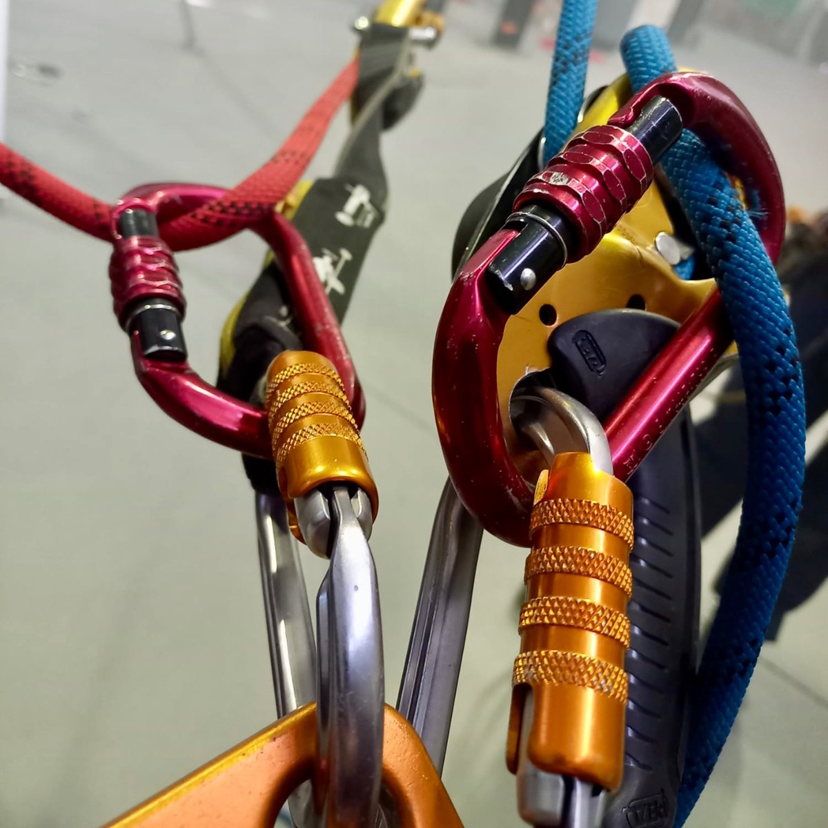 Preparando el rescate...

Whatsapp: 683 43 50 21
Email: sst@sstintegral.com

#trabajoaltura #seguridadtrabajoaltura #rescateenespaciosconfinados #rescateverticalyespaciosconfinados