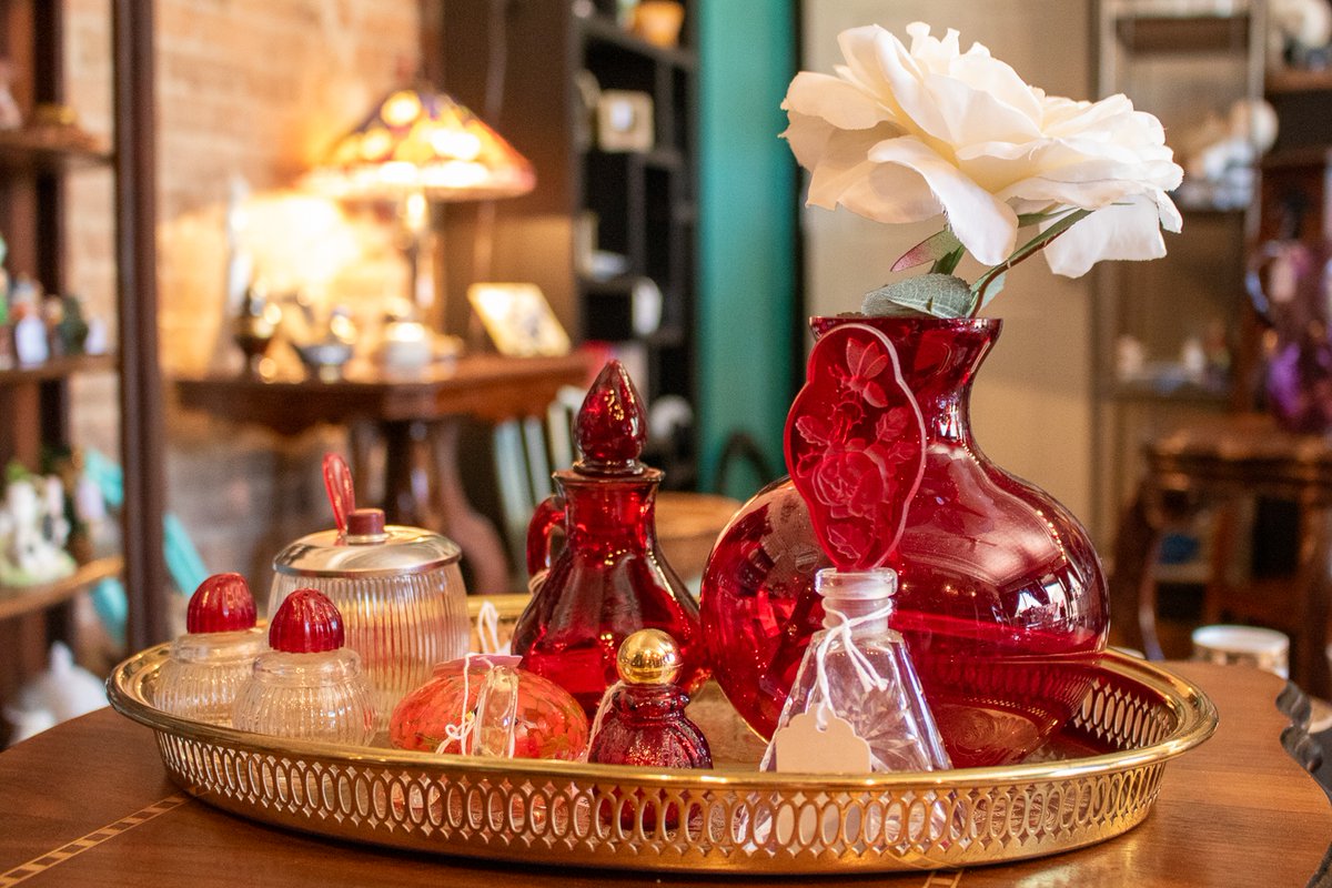 MountClemensDDA's tweet photo. Have you checked out the new business in town, RC's Unexpected Treasures? A treasure hunt awaits you at 42 Pine St. ✨ https://t.co/McehV44aA1