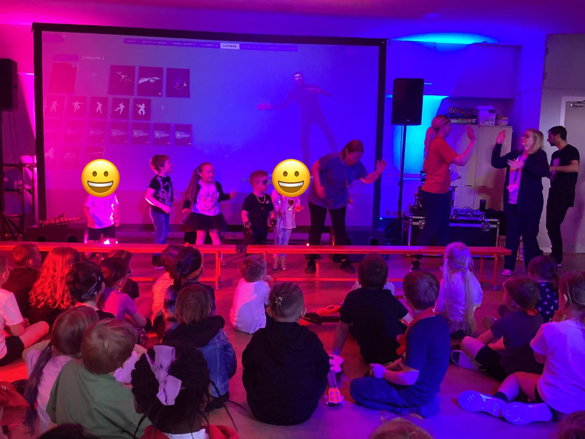 HorwichParishCE's tweet image. Reception and 1H have enjoyed their @RockKidzUK experience this afternoon 🤘🎸 #hpy1 #hpyr