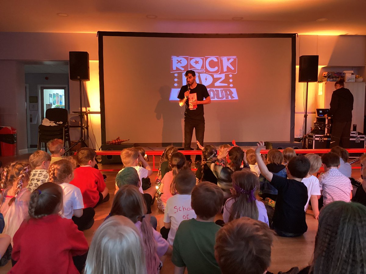 HorwichParishCE's tweet image. Reception and 1H have enjoyed their @RockKidzUK experience this afternoon 🤘🎸 #hpy1 #hpyr