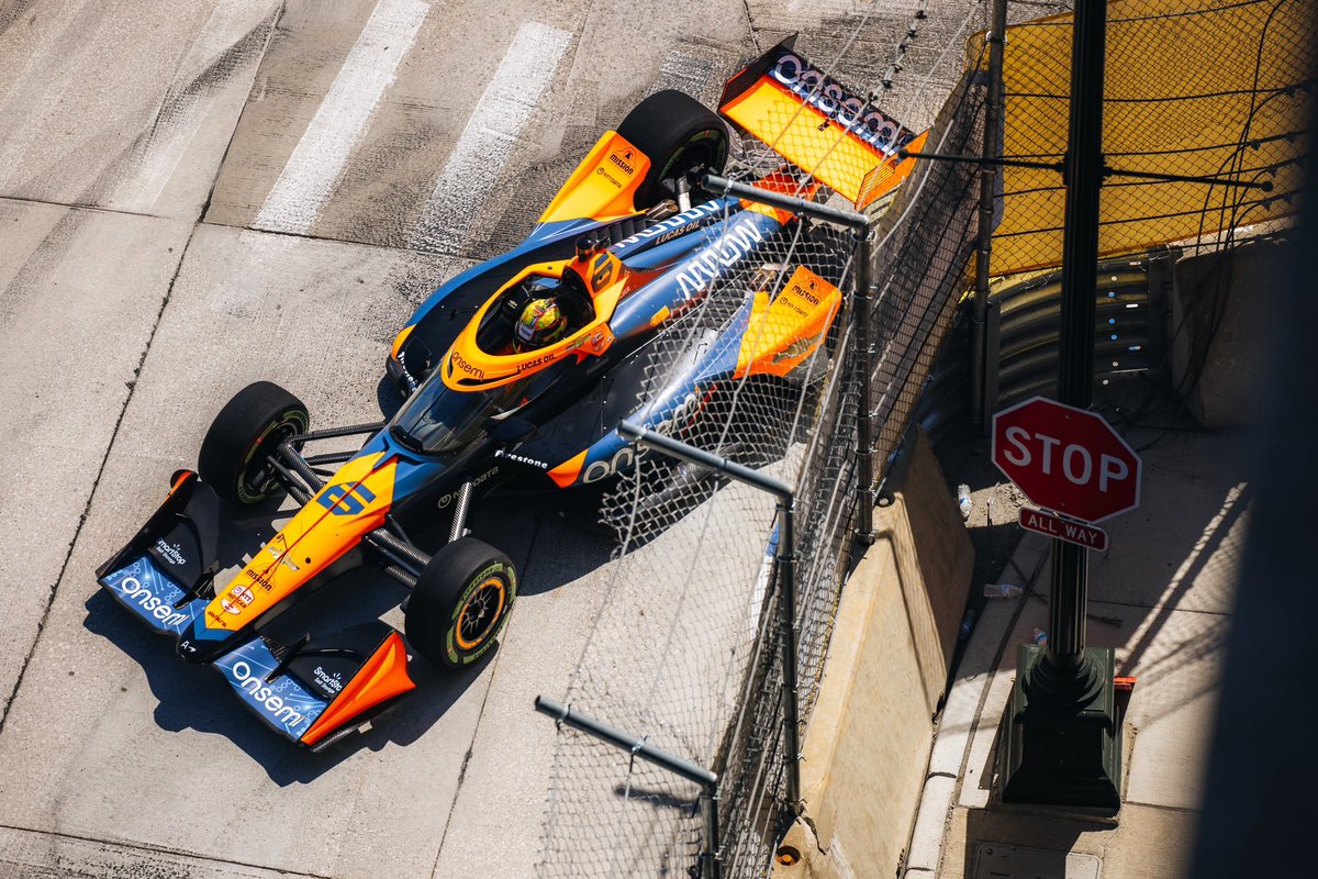 TearOffFR's tweet photo. 🟡 Arrow McLaren a annoncé METTRE UN TERME à son "alliance commerciale" avec l'équipe Juncos Hollinger Racing avec effet immédiat ! ❌

Une décision prise suite aux nombreux messages de haine reçus par Théo Pourchaire après un contact avec Agustin Canapino, pilote chez Juncos, lors de la dernière course à Détroit.

"Arrow McLaren ne tolérera aucune forme d'abus ou de discrimination et condamne totalement les abus en ligne dirigés contre notre équipe et notre pilote." 👏

#INDYCAR