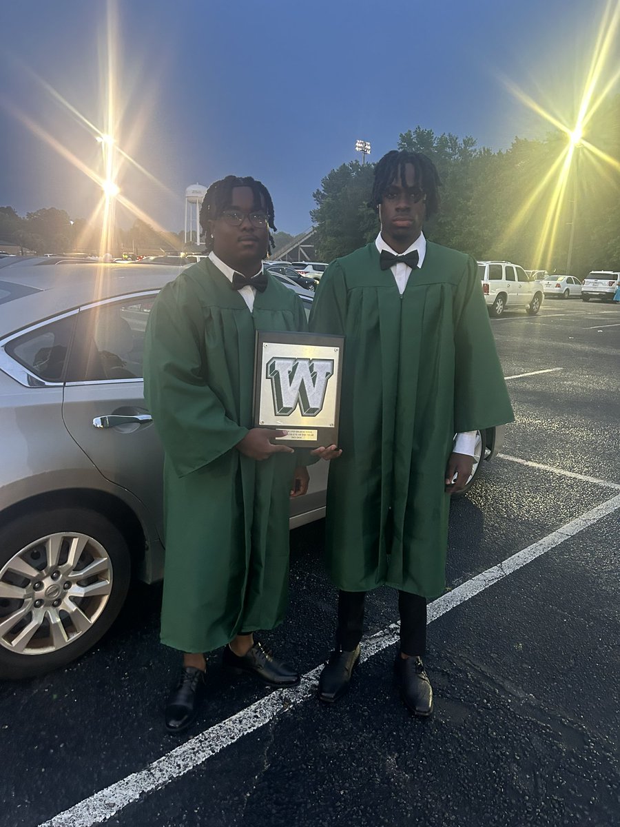 This week I was awarded ‘23-‘24 male athlete of the year, Graduated this morning with a 4.0 gpa &amp; also turned 18 years old today ! 🙏🏾 extremely blessed.