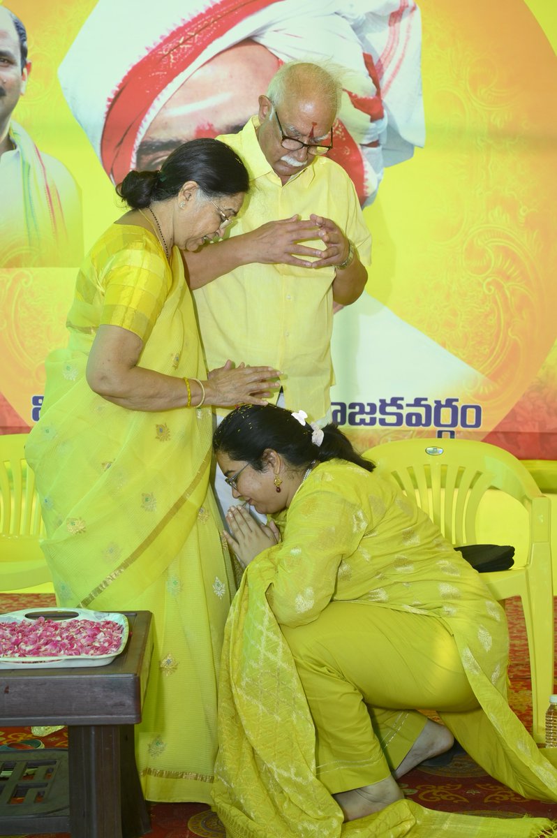 AditiGajapathi's tweet photo. Maharajah Alak Narayan Gajapathi Raju - Majority 56000 (Highest Majority in India) - Madras Presidency Government - 1935.

Aditi Vijayalakshmi Gajapathi Raju Pusapati - Majority 60609.

As a daughter of Vizianagaram, it fills me with gratitude that I have been given this responsibility to be a voice for Women Empowerment. I will assure you that the responsibility placed on me with this mandate is something that I accept with all humility and will endeavor to carry it with all strength and sincerity at my command under the leadership of Sri @ncbn Garu and Sri @naralokesh Garu and guidance of my father who is my pillar of strength.
