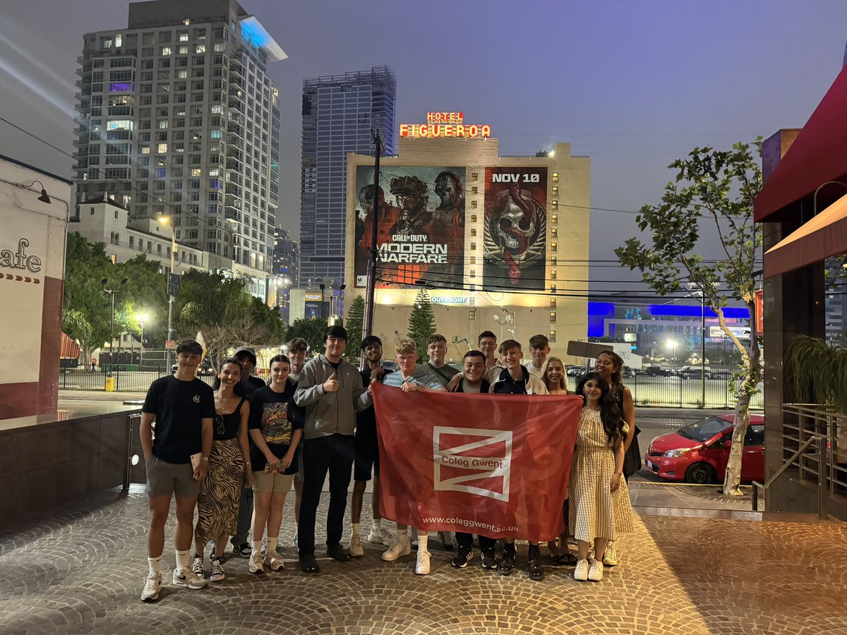 _thomas_jones4's tweet image. We’ve enjoyed our last few days in LA, visiting the Griffiths Observatory, Getty Villa and all things Hollywood. 

As our trip draws to a close today, thank you to all at @ChallengeAbroad for the experience you’ve provided our students. 

@coleggwent @JoelMorgan81