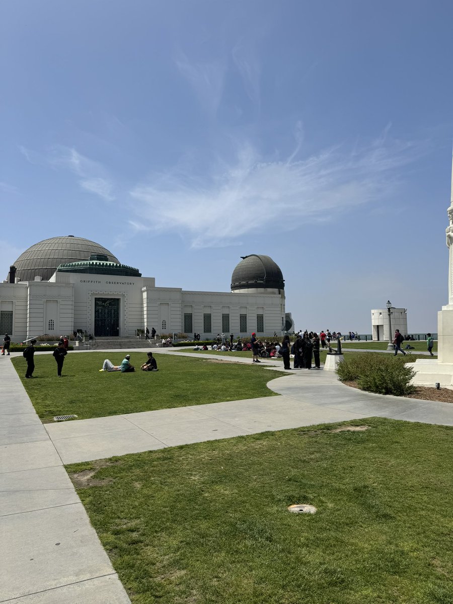 _thomas_jones4's tweet image. We’ve enjoyed our last few days in LA, visiting the Griffiths Observatory, Getty Villa and all things Hollywood. 

As our trip draws to a close today, thank you to all at @ChallengeAbroad for the experience you’ve provided our students. 

@coleggwent @JoelMorgan81