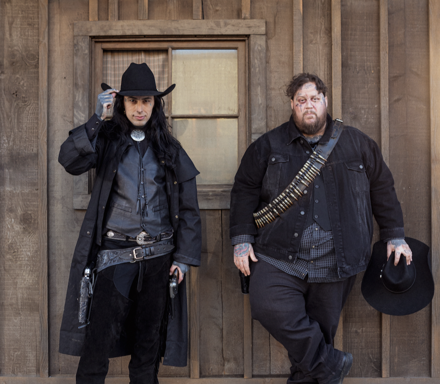 Revolvermag's tweet photo. 🦄 JELLY ROLL joins FALLING IN REVERSE on their new country-metal hoedown "All My Life" https://t.co/RMet6GRhxy https://t.co/I6dpOufpGb