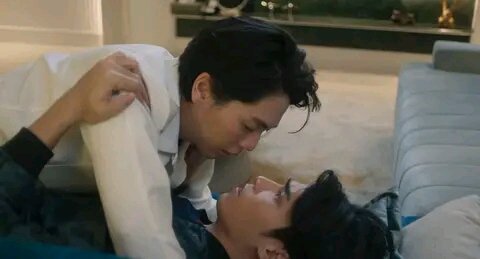 IDOLYSTUDI's tweet photo. หนีให้ตาย ก็คงไม่ช่วยอะไร 
#uppoom
#mystandin 
@uppoompat https://t.co/uHZsx4n1Us