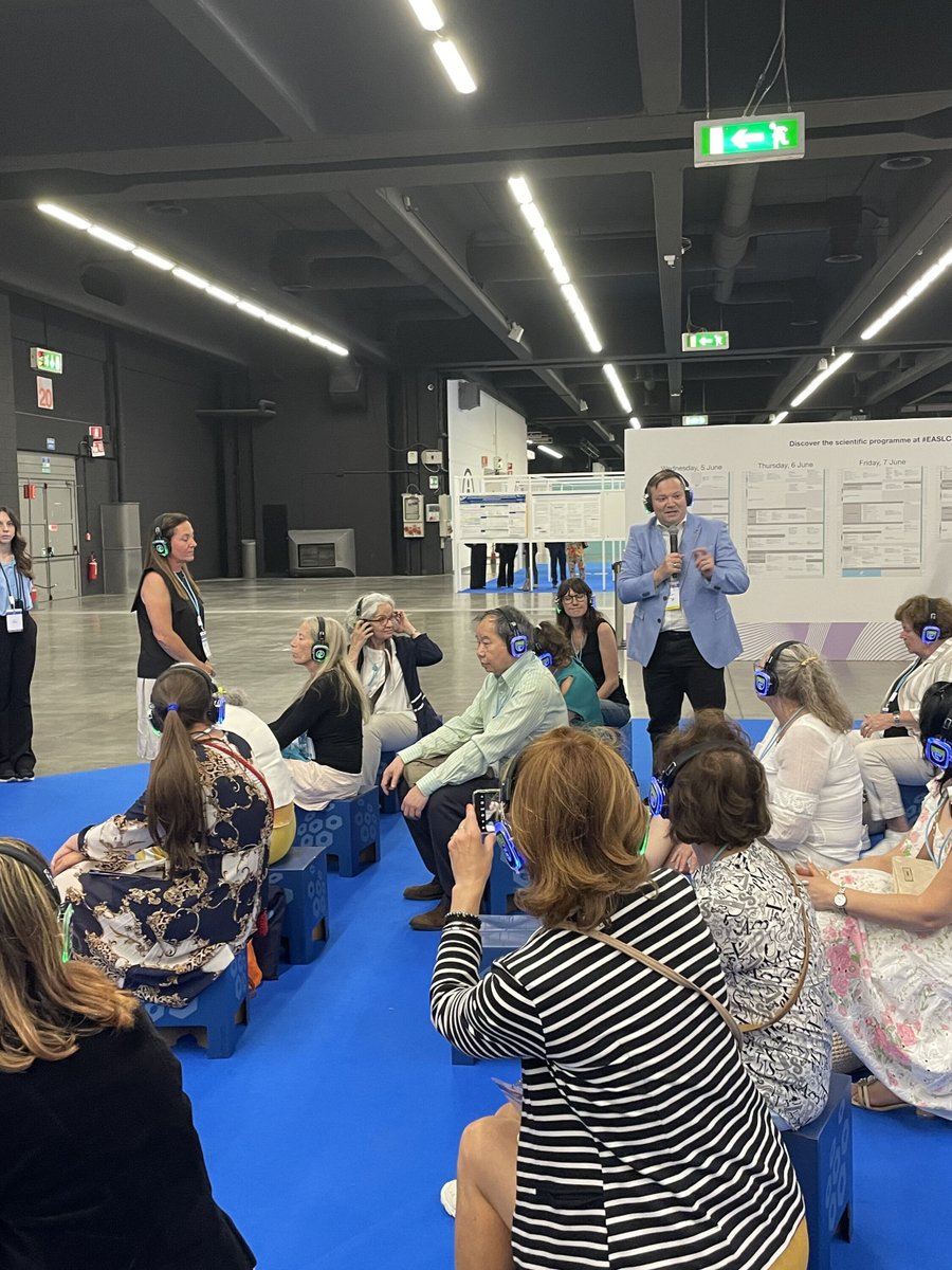 LEOPARD_EU's tweet photo. Greetings from #EASLCongress in Milan on #WorldTransplantDay! Several #LEOPARD_AI project members and associates gather to discuss how #AI will help better predict and improve transplant patient outcomes. @EuropeLiver https://t.co/5qVAmv8JNB