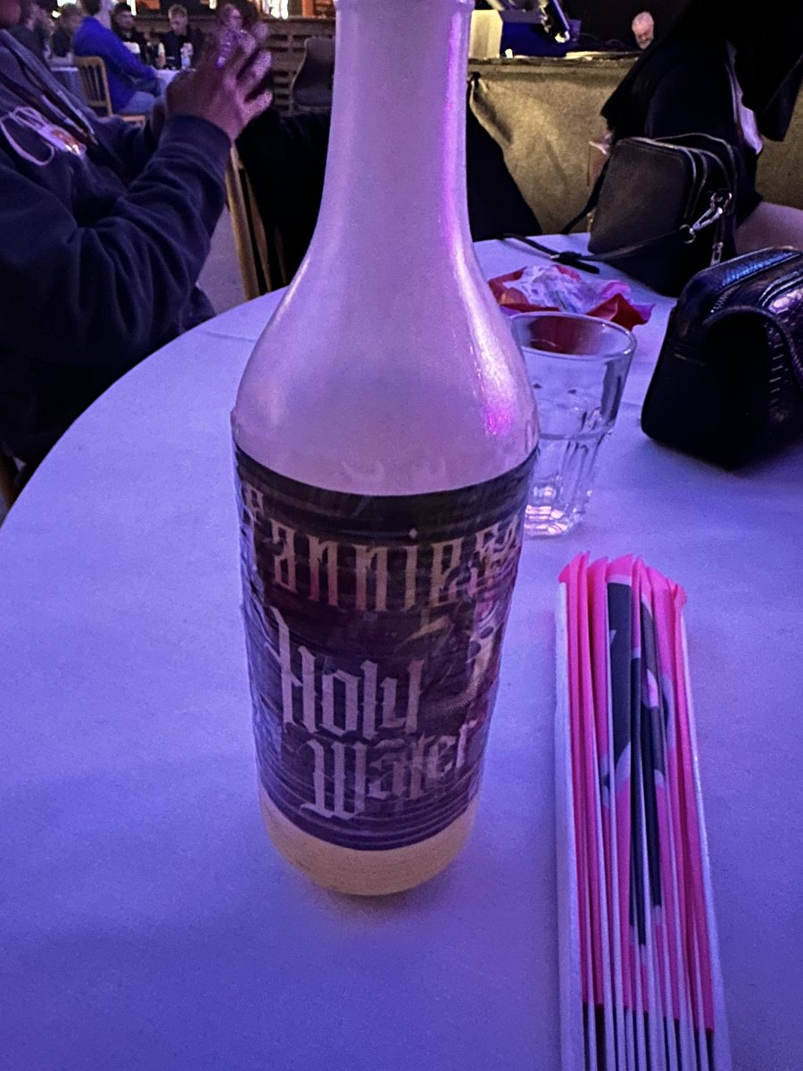 Someone got a bit thirsty last night at <a href="/ScareConEurope/">Scare Con</a> 💦