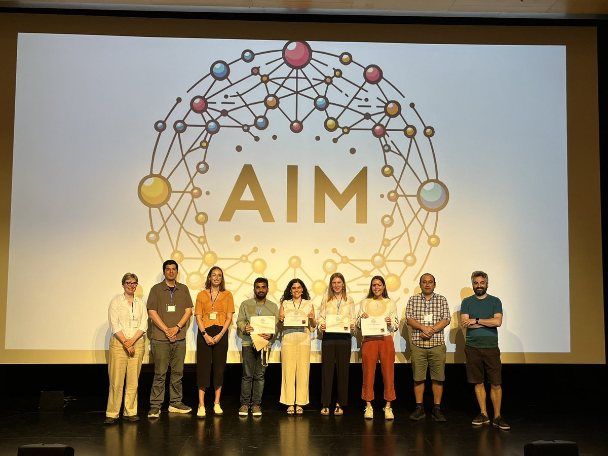 Great to be in La Ràpita last week for AIM 24 hosted by Board Member <a href="/VolpeResearch/">Giovanni Volpe</a> 🌞 it was great to have the opportunity to run a ‘how to get published’ workshop to students and our honour to sponsor the poster prize, presenting the top award to a very worthy winner <a href="/harshi_b7/">Harshith Bachimanchi</a>