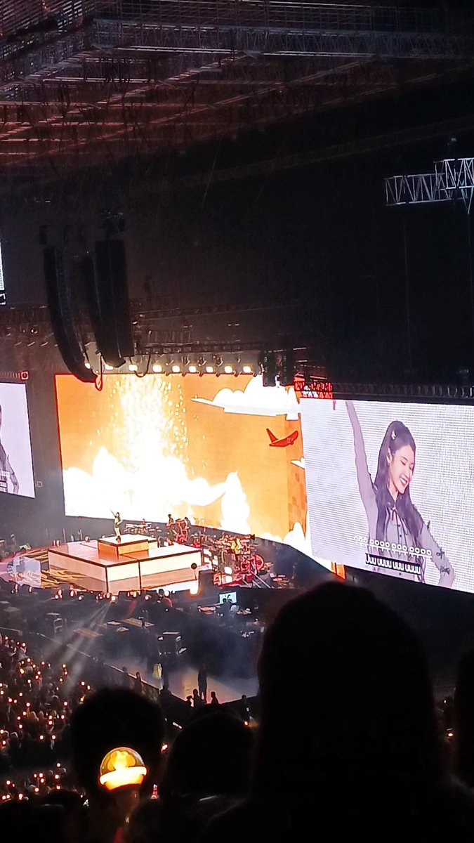 msaiyu's tweet photo. It's been 5days but 
06012024 ㅡ still can't believe that finally, I can proudly say that I am part of that ocean and I deserved to be! huhu This literally felt like a dream come true. 

so this is what it feels like,, 

THANK YOU SO MUCH IU 🥹🫶🫶🫶 
#hereh_world_tour_in_manila https://t.co/npqvvxUB7I