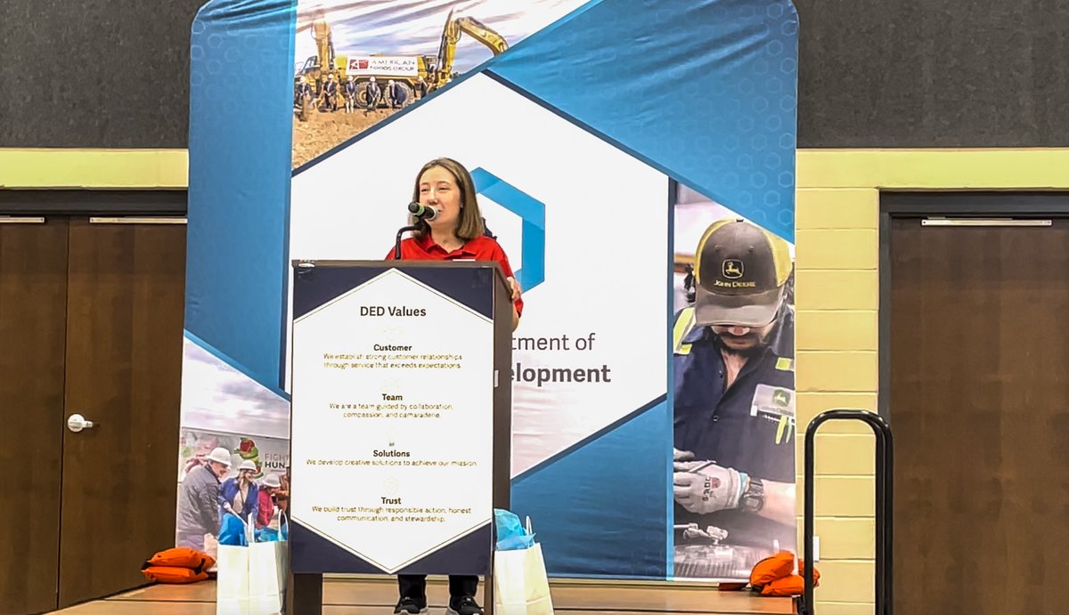 SOMissouri's tweet photo. Grace Davis, one of our incredible staff members and an athlete leader in the ALPs program, delivered an inspiring speech to the Economic Development team last week. Don't miss out on her empowering message! Watch the full video here: https://t.co/0GGnKVtImQ https://t.co/pfqGP4KzLx