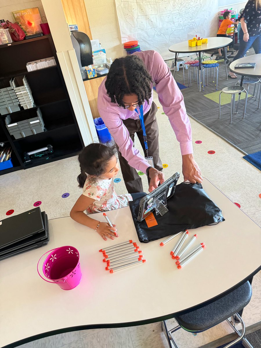 Monica M-Martinez tweet media