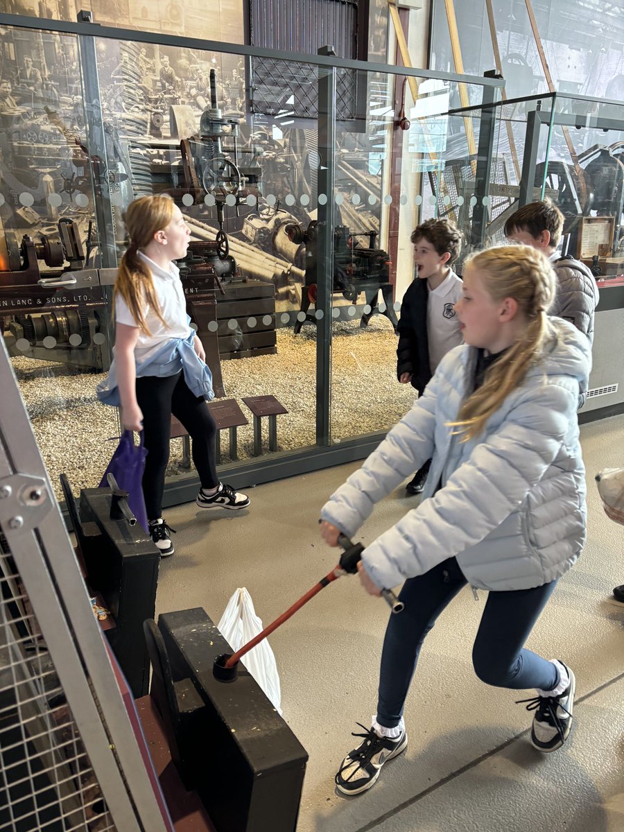 A fantastic day out at Summerlee! <a href="/MrsLAlcorn/">Mrs Alcorn</a> <a href="/HolytownPS/">Holytown PS & NC</a>