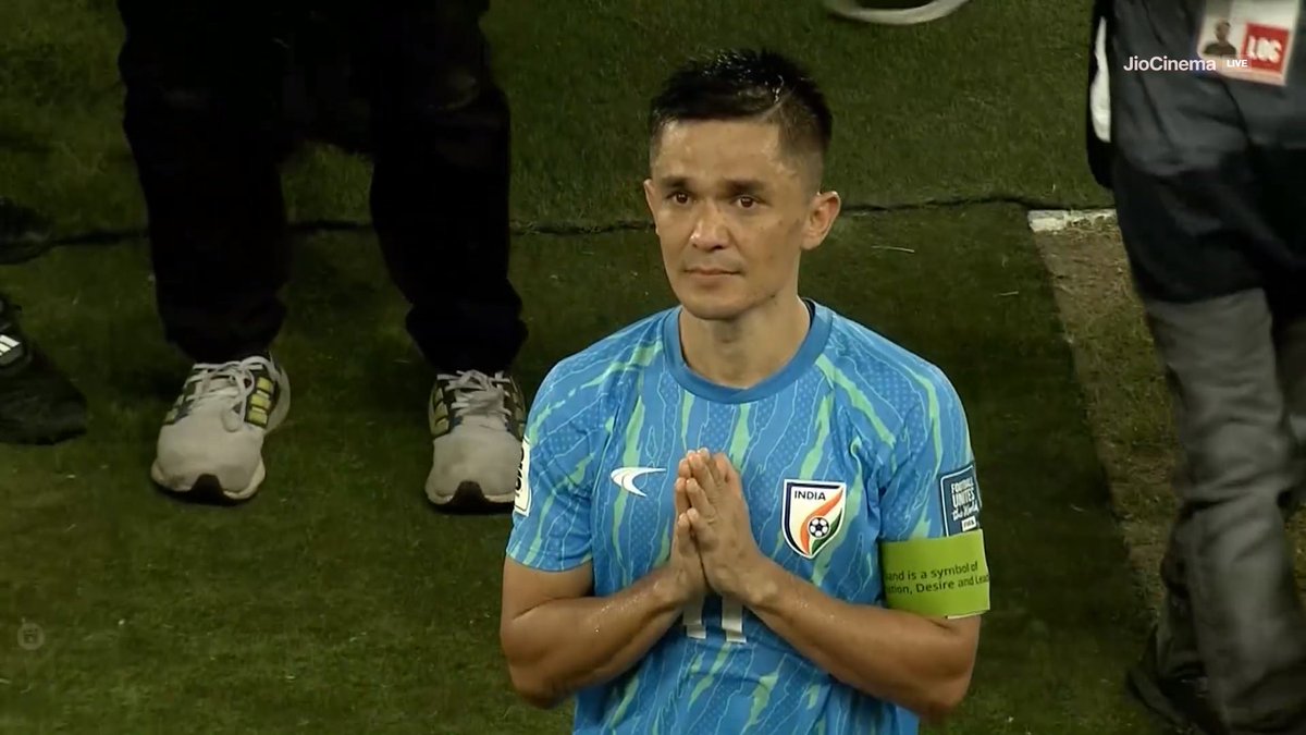 90ndstoppage's tweet photo. FAREWELL SKIPPER @chetrisunil11 🥺💙 https://t.co/B3g5XAq0aF