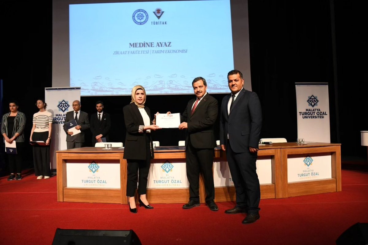 MTU_ozaledu's tweet photo. TÜBİTAK 2209/A Üniversite Öğrencileri Araştırma Projeleri Destekleme Programı kapsamında 2023/2 döneminde başvuruları kabul edilerek desteklenmeye hak kazanan öğrencilerimize başarı belgelerini takdim edildi. https://t.co/XYst8a0eZW