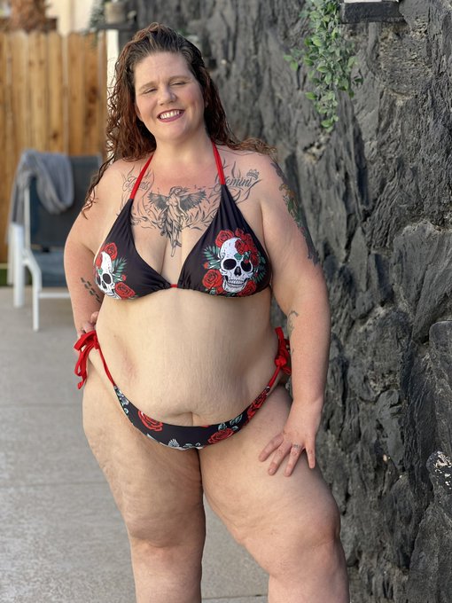 Happy Birthday to me. I&rsquo;m 39 today  Help me celebrate   Cashapp $princessgemini6  If your in Vegas this<a href="/tag/follow"class="tags"><span>#follow</span></a><a href="/tag/lasvegas"class="tags"><span>#lasvegas</span></a><a href="/tag/retweeetplease"class="tags"><span>#retweeetplease</span></a>