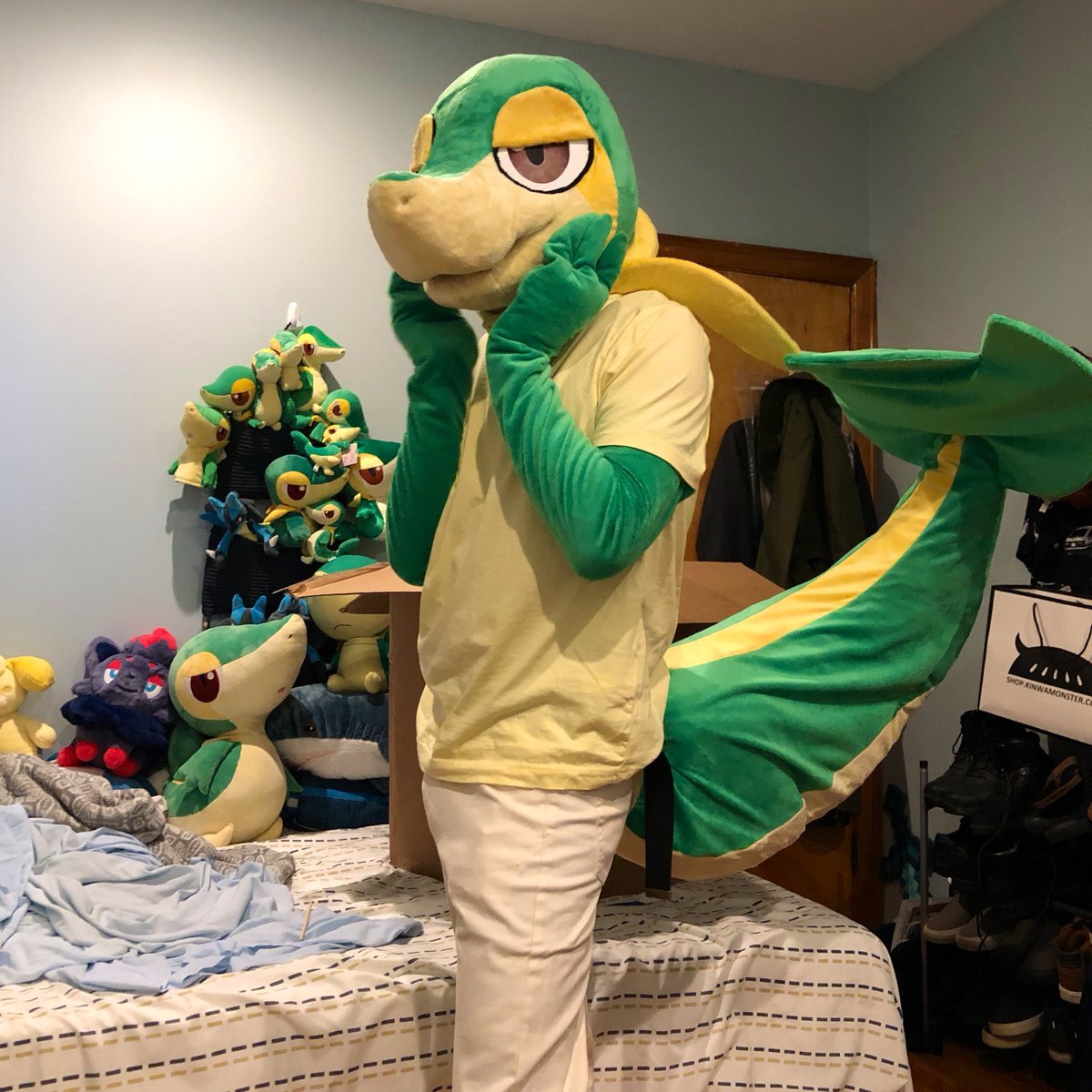 PopDan404's tweet image. Happy 1 year anniversary to Taji!
🎉🥳🎊
I still can’t believe I’ve had this goober for a whole year, and more to come!
Thanks @Sittin_Kitten for making this them real! 🥹