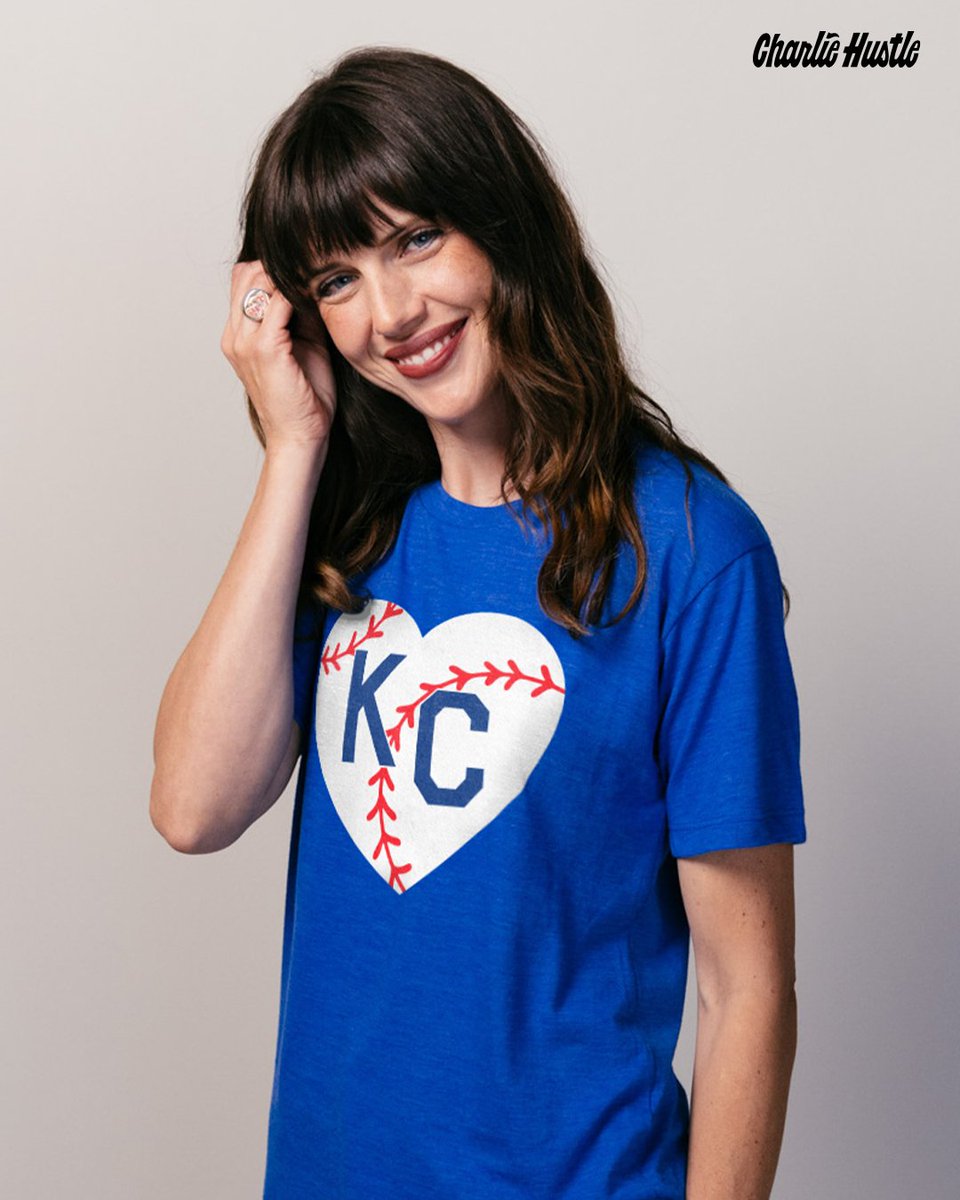 CharlieHustleCo's tweet photo. KC Heart 🤝 KC Baseball. Shop our newest KC Heart baseball tee and head out to the park in style. Available in unisex and kids sizing. #RoyaltyWeek
Show your love for KC Baseball: https://t.co/B7ijhUZfWu https://t.co/5WsOHylwNy