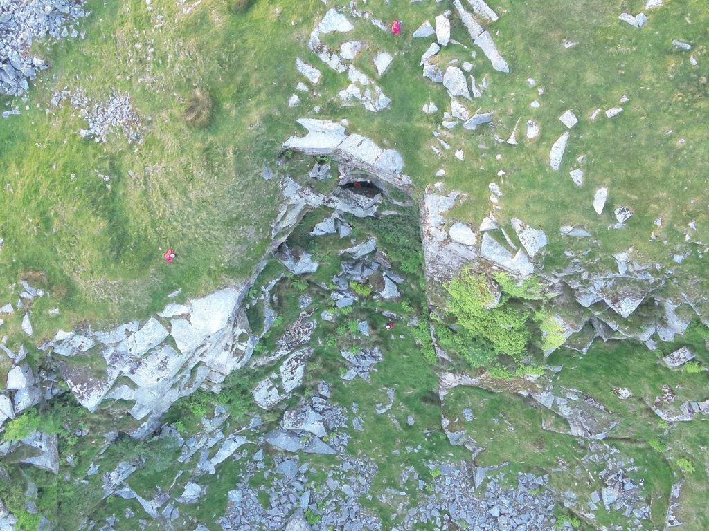 Devon & Cornwall and Dorset Police Drone Team (@policedrones) on Twitter photo Great to work alongside our friends <a href="/DsrtTavistock/">Dartmoor Search & Rescue Team - Tavistock</a> last night in a Search and Rescue Exercise, looking for a “casualty” close to Swelltor Quarry Dartmoor. Casualty spotted quickly by the drone and rescuers then guided in using our live feed. #goodwork #drones Great to work alongside our friends <a href="/DsrtTavistock/">Dartmoor Search & Rescue Team - Tavistock</a> last night in a Search and Rescue Exercise, looking for a “casualty” close to Swelltor Quarry Dartmoor. Casualty spotted quickly by the drone and rescuers then guided in using our live feed. #goodwork #drones