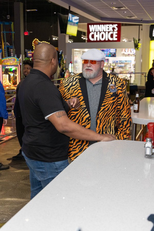 gobengals15's tweet photo. Had a blast at the Orange and Black Bowling Bash with @StrikesForKids and @BumpnRunFig #WhoDey https://t.co/QZLvE49Tdr