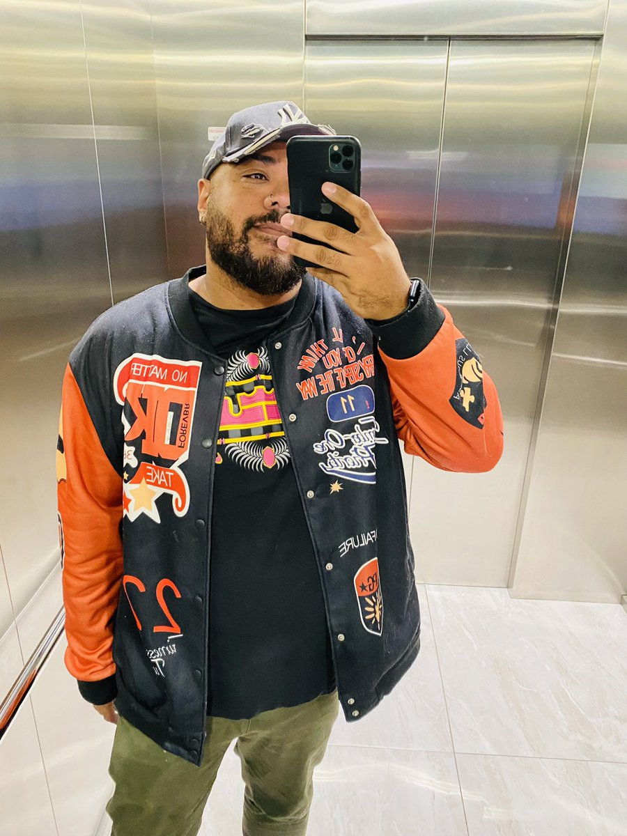 danielfoka's tweet photo. Já me chamaram de feio, acredita? https://t.co/QfY77ywYpI