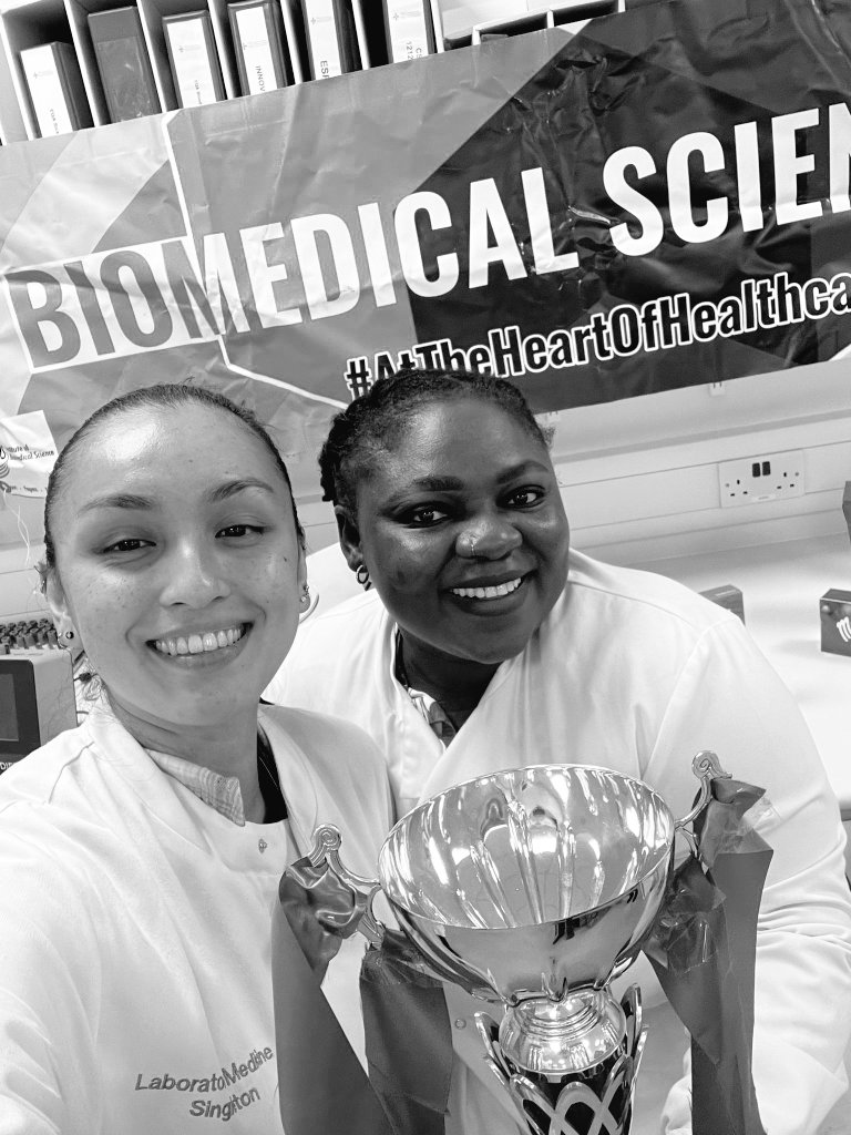 Kim Lewis tweet media