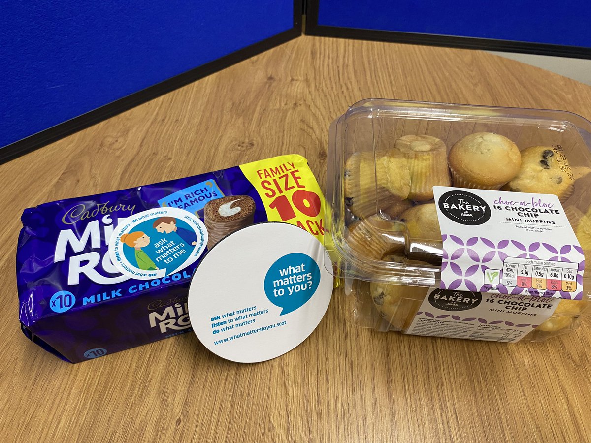 What matters to you day 2024 allows us to celebrate our Ward 2 Glenrothes Hospital ethos which is to always ask the question and be curious. Cake has to be involved 🍰🥰
@FHSCPNursing 
<a href="/WMTYScot/">WMTY</a> 
<a href="/online_his/">Healthcare Improvement Scotland</a> 
<a href="/nhsfife/">NHS Fife</a>
