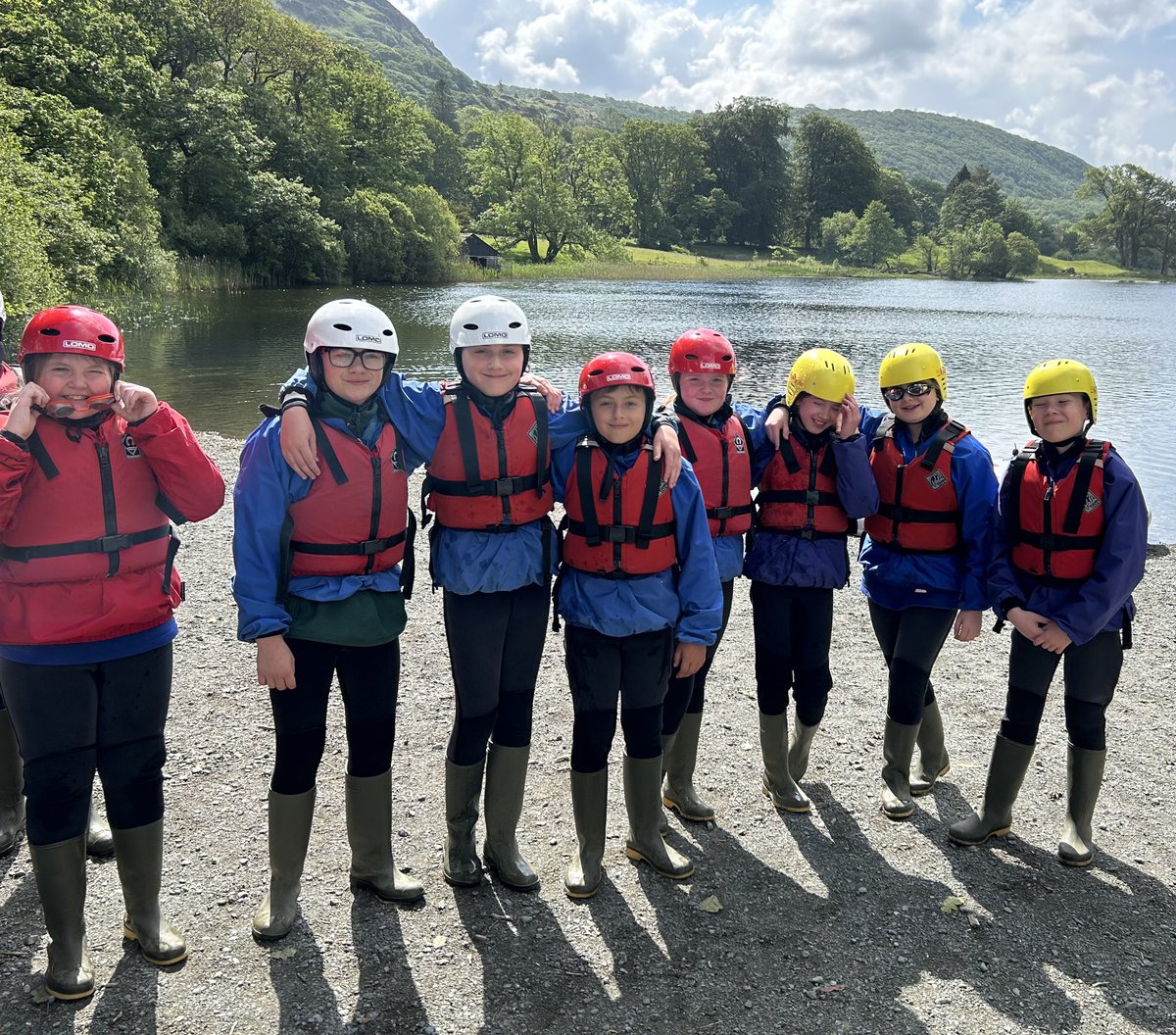 Miss Jones tweet media