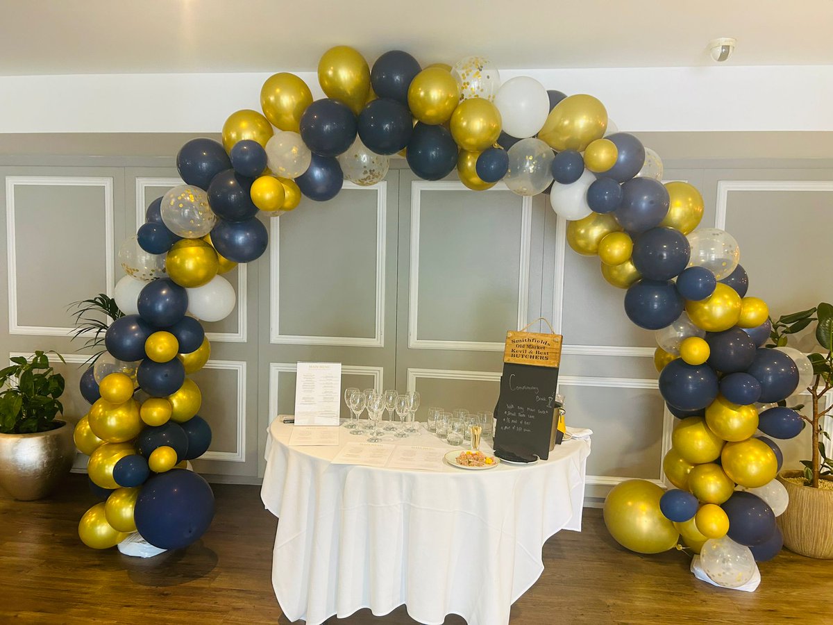 RamadaCoventry's tweet image. Check out our new summer menu at Ramada! We&apos;re offering free drinks and canapés this week to celebrate. Stay tuned on our socials for a sneak peek at our delicious dishes. Don&apos;t miss out! 🍽️🥂

#RamadaCoventry #MenuLaunch #NewMenu