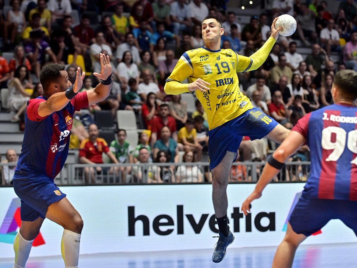 RFEBalonmano tweet media