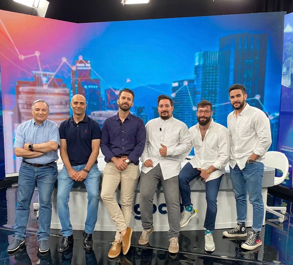 🎥Nuestro CEO Javier Martínez Amo asistió al #TechTalks de Skiller Academy en Movistar+. 

Se debatieron las oportunidades y desafíos de la publicidad digital en la era cookieless. ¡Gracias a Negocios TV y a todo el equipo! 🚀 

Os informaremos cuando el programa esté disponible