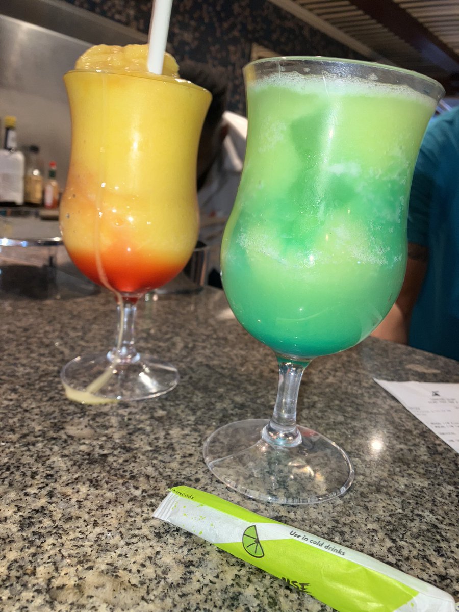 DMurda5L's tweet photo. Went on a cruise I think this was the Best part🥴 https://t.co/u6JnbvYkoi