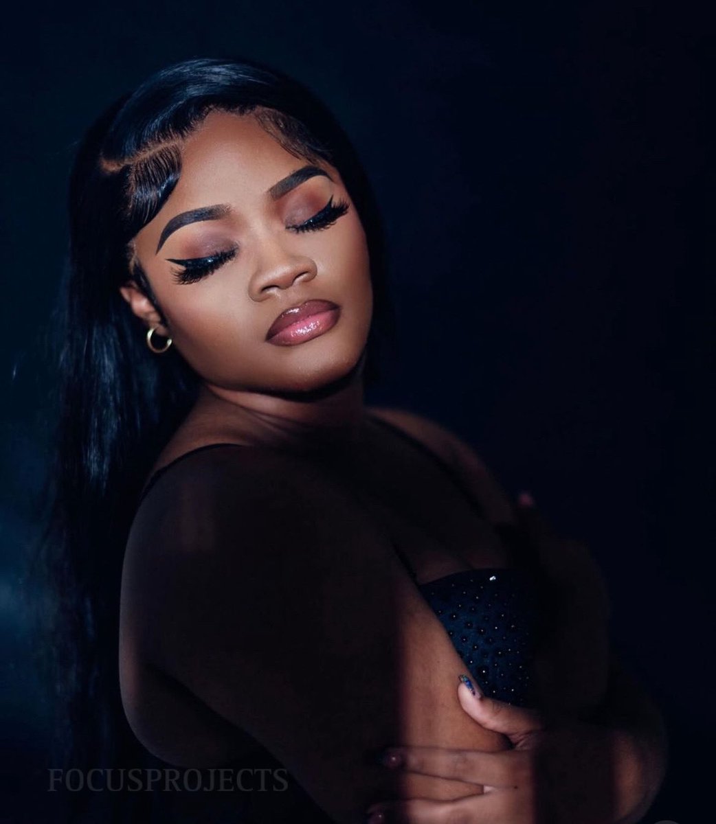 DevsPhotograph2's tweet image. I call this project “Tidal Wave” 🌊🐬🏝️🛟 #explore #focusprojects #photographer #model