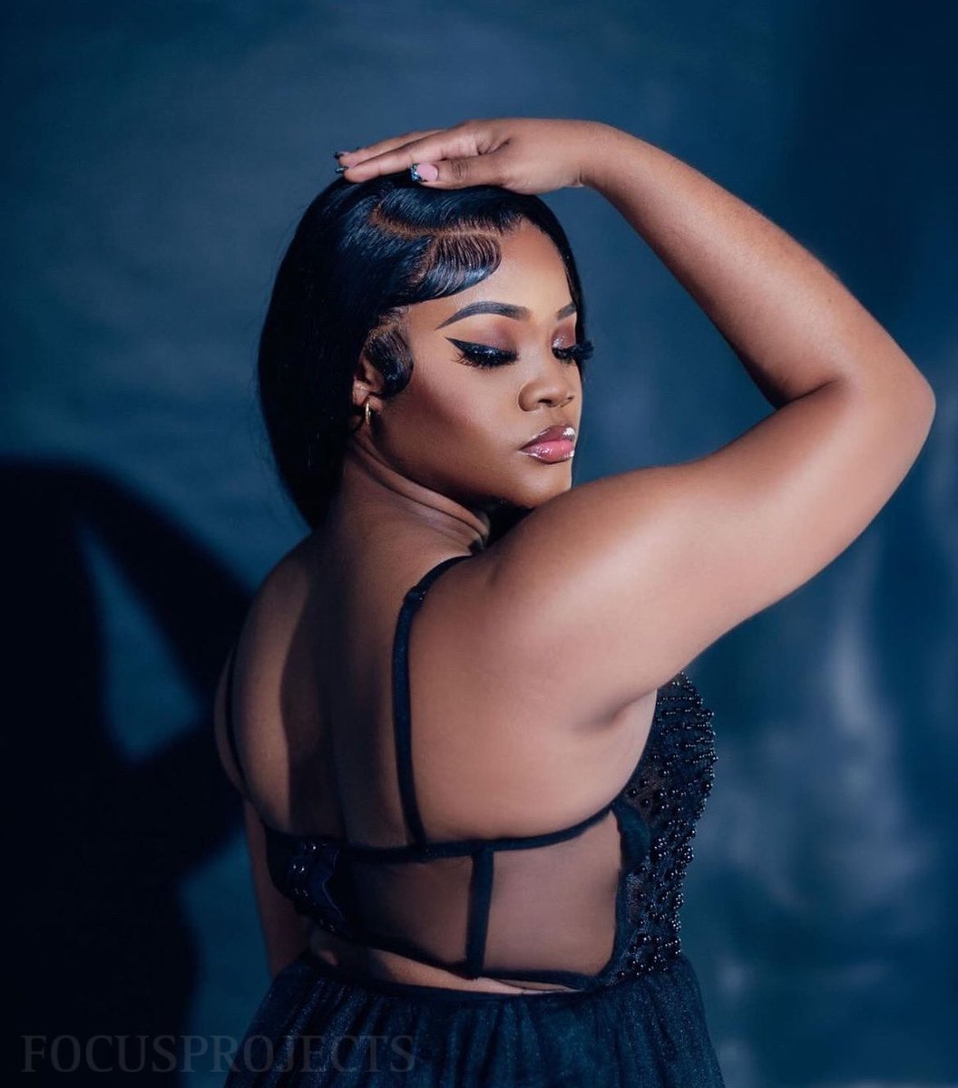 DevsPhotograph2's tweet image. I call this project “Tidal Wave” 🌊🐬🏝️🛟 #explore #focusprojects #photographer #model