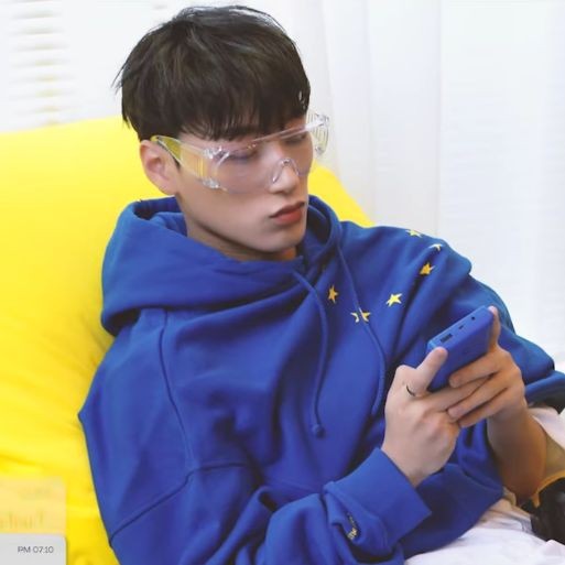 naojennEmbeces's tweet photo. Let's see if I can keep up ๐ช
#ATEEZ โข @ATEEZofficial โข #์์ดํฐ์ฆ
#GOLDENHOUR #GOLDENHOUR_Part1
#Stream_Work
Daily proofs below ๐ https://t.co/MLEd76hSHR