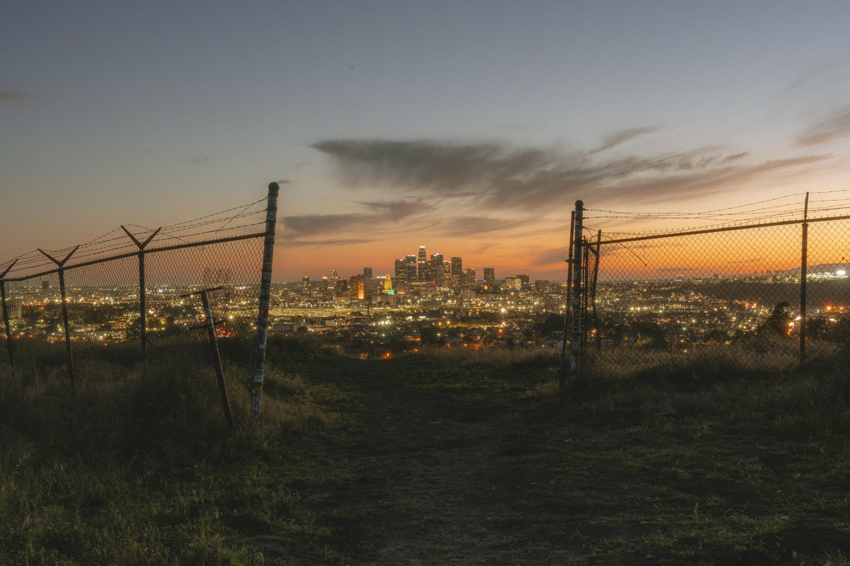 QuentinAsbert's tweet image. Ascot Hill 
Los Angeles skyline 
#photooftheday