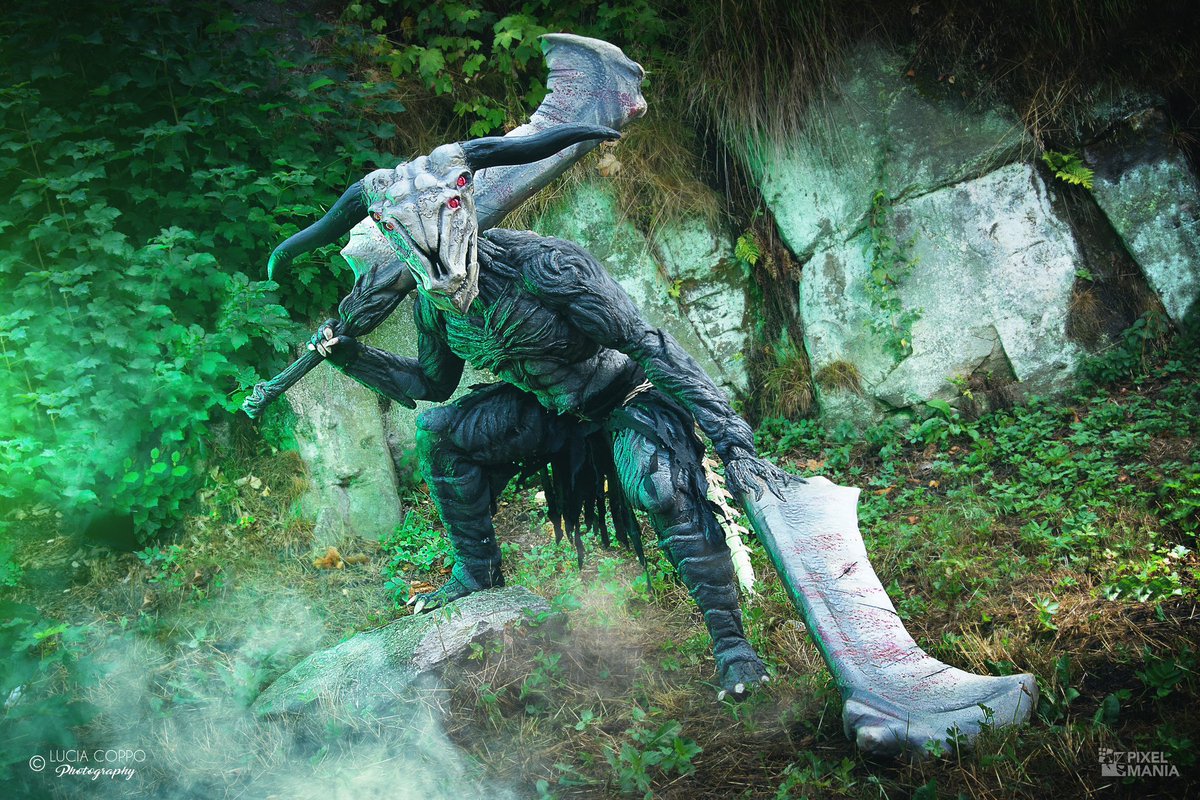mistvein's tweet photo. Chat what do we think about Big, Ripped and Horny monsters?!
I think theyโre the GOAT!
Picture by; @lucia_coppo_ph
Costume by: @mistvein
#darksouls #caprademon https://t.co/thwmy9x83A