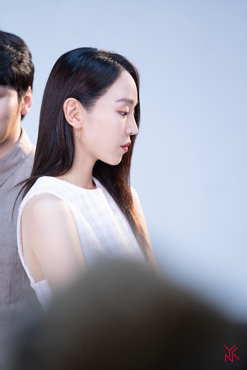 Marissa77581427's tweet photo. #ShinHaeSun🌻#HanSora
Photos Of Hae Sun's💙 For #ShesDead #Following 

[240510] Reposted From @YNKentofficial https://t.co/MrZCEtzrE9