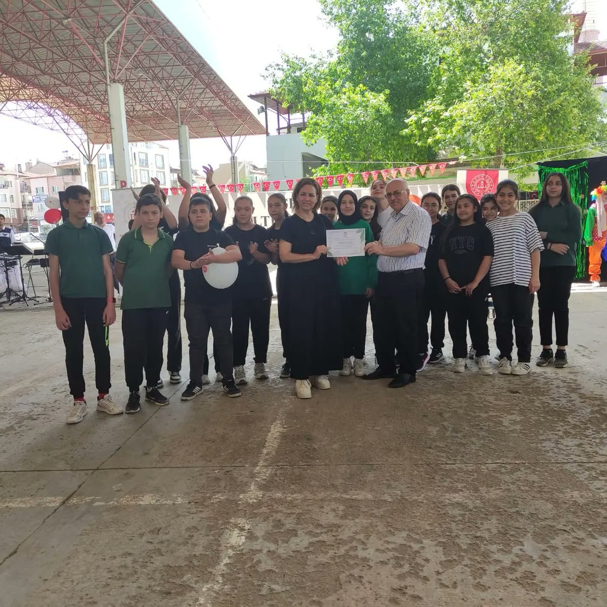 kayiszade's tweet photo. Çedes projesi kapsamında düzenlenen kültür şenliği etkinliklerine katıldık . https://t.co/SJ1wdQUsc9