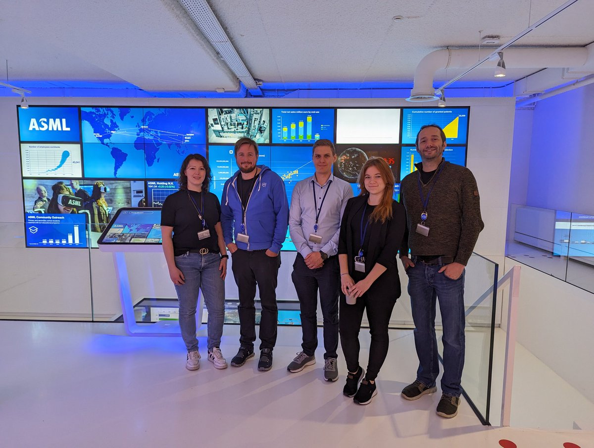 MaxClerkwell's tweet image. Great visiting ASML today with @odinthenerd, @tabeatheunicorn.
#cppunderthesea ;)