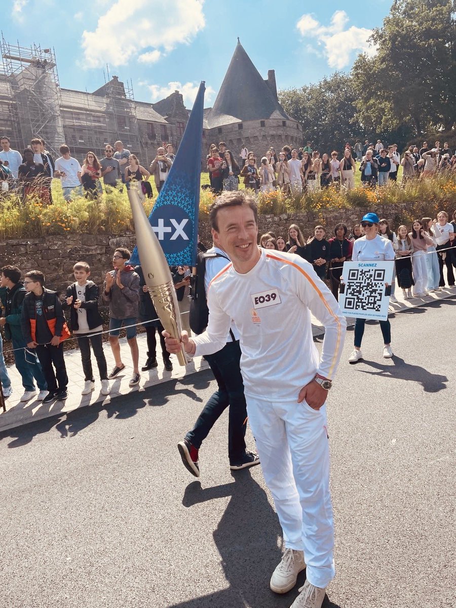 fx menage tweet media