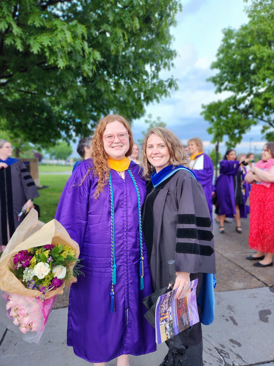 ashleighbaber's tweet photo. I'm so proud of my 2024 @JMUChemistry grads, @ava_galgano & Erin Schell!! The future is looking mighty bright! #undergraduateresearch #BaberLab https://t.co/lhdwu5fbLh
