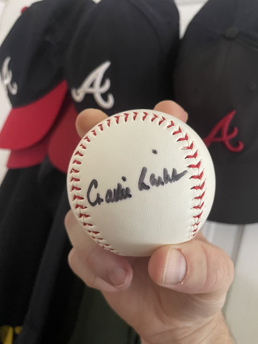 WillYager's tweet photo. ❗️OUT TODAY❗️

Seth Davis and I are happy to finally release 𝔸𝕡𝕣𝕚𝕝 𝟠, 𝟙𝟡𝟞𝟡, a project that we have collaborated on remotely since 2020.  We are both baseball history nerds, so the album and track titles refer to the inaugural opening day lineup of the @Royals ⚾️ https://t.co/wIMYIHAYGc