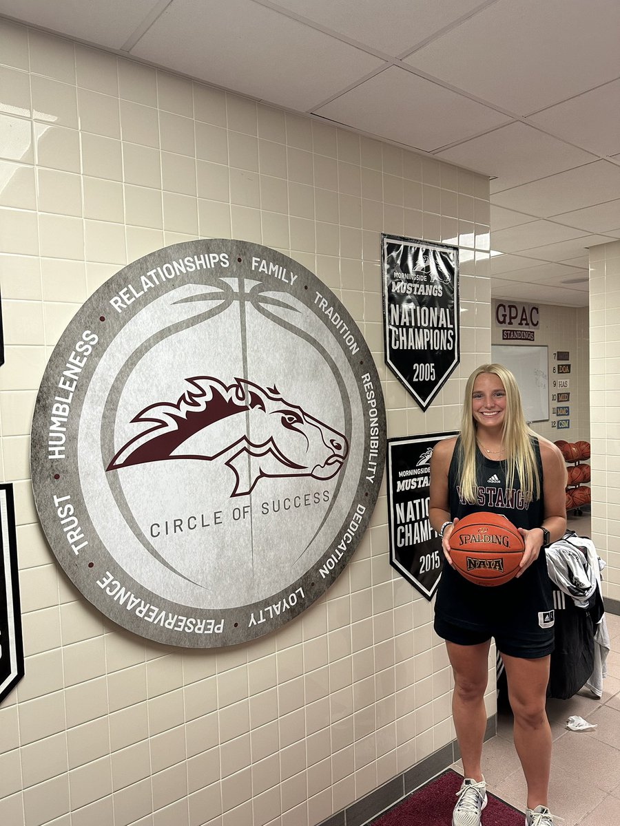 JaelynMarienau's tweet photo. Thank you @morningsidewbb for hosting an amazing visit!! https://t.co/ckaWKya2f2