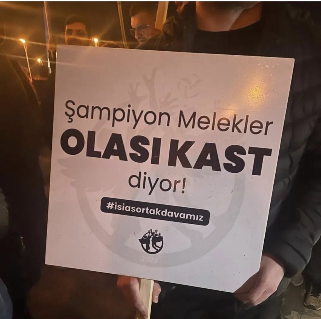 Şampiyon Meleklerimiz, Öğretmenlerimiz, Velilerimiz ve Turist Rehberlerimiz için ADALET!

#isiasortakdavamız #isiasemsaldavaolacak