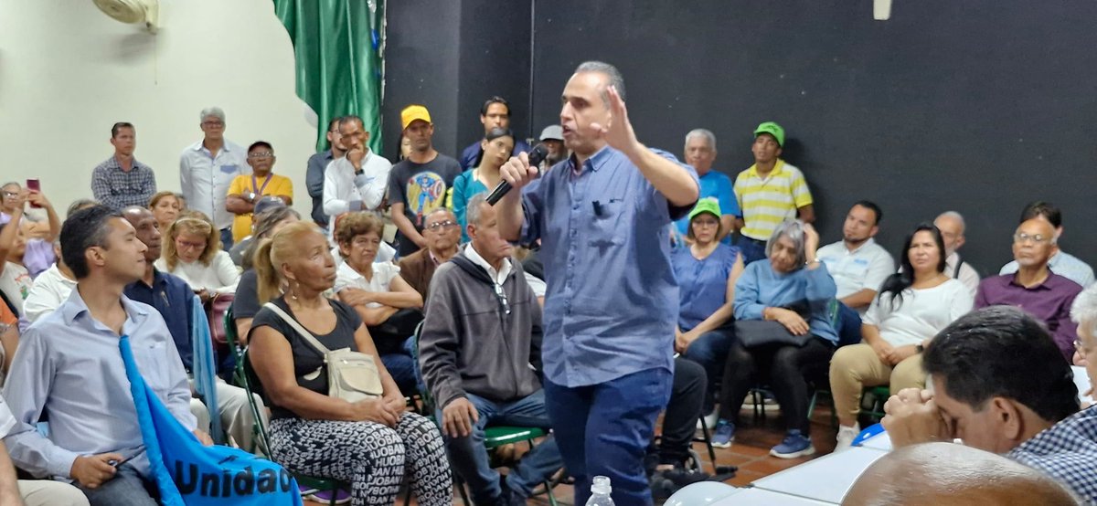 ADOrganizacion_'s tweet photo. #6Junio | Desde Los Teques y en cada rincón de Venezuela, los adecos seguimos organizándonos por la victoria del candidato de todos los venezolanos @EdmundoGU el próximo 28 de julio. ¡#ADelante, Miranda!  #VamosAGanarConEdmundo @PieroMaroun @ADemocratica 🇻🇪 https://t.co/NeIacsIT0p