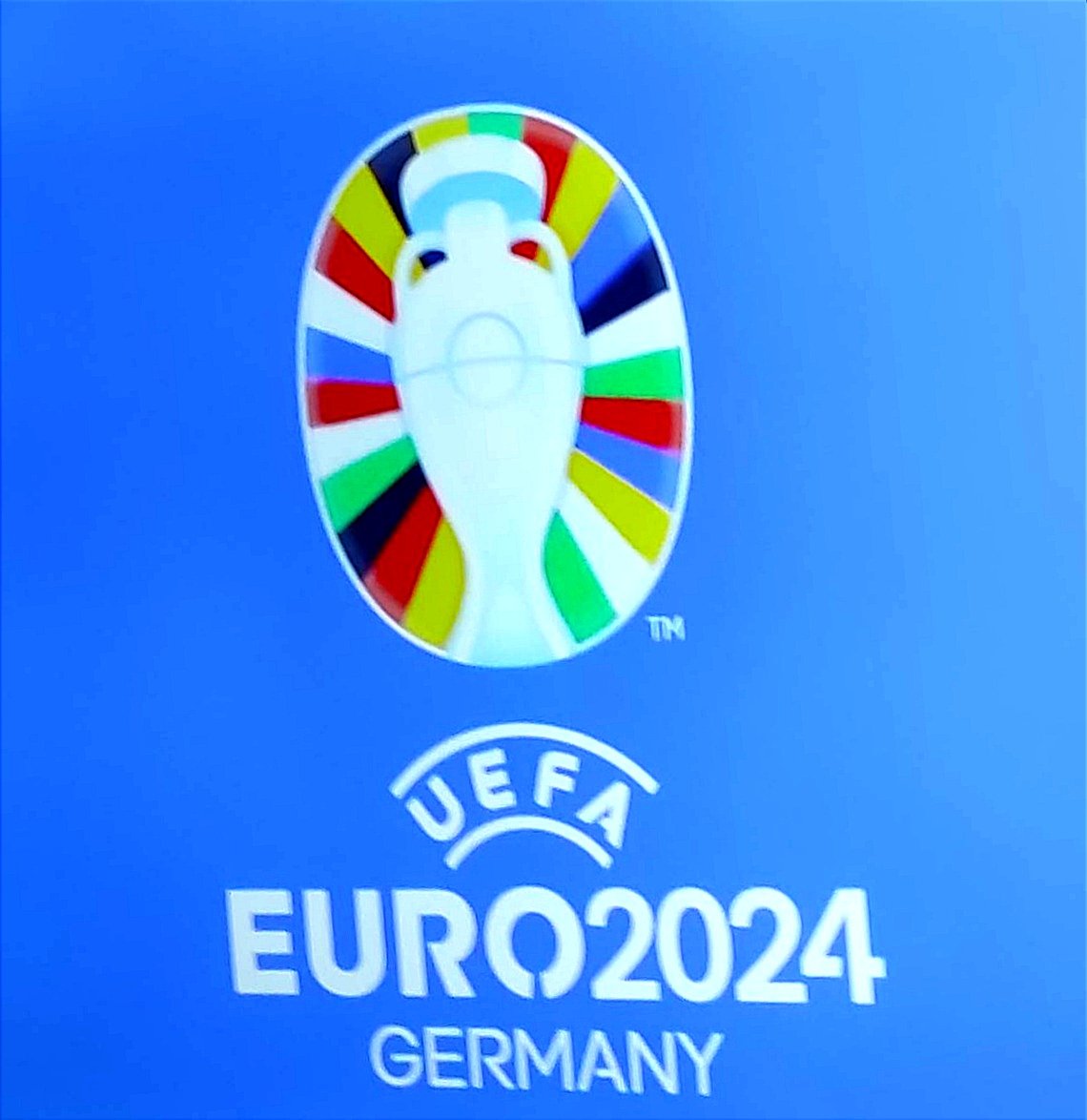 saeed_maaleki's tweet image. در میان شبکه های ماهواره‌ای #gemtv و #persiana توانسته اند با راه‌اندازی شبکه‌های متنوع به نیاز مخاطب پاسخ دهند هر چند در تولید محتوای اختصاصی هنوز حرفی برای گفتن ندارند با این حال به نظرم پرشیانا فقط با شبکه ی ورزشی‌اش فعلأ یک هیچ از بقیه جلوست! به خصوص پخش مستقیم های این شبکه.